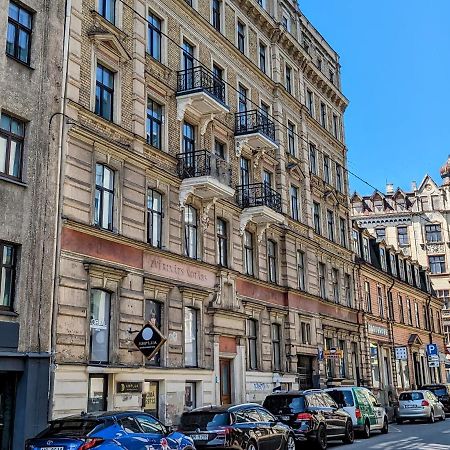 Perfectly Central Apartment 5 Min To Old Town & Art Noveau. 리가 외부 사진